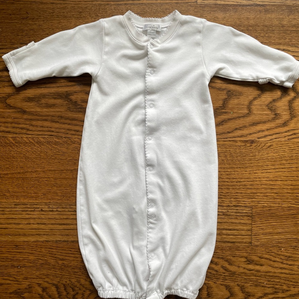Kissy Kissy White Sleep Gown - Size “Sm”